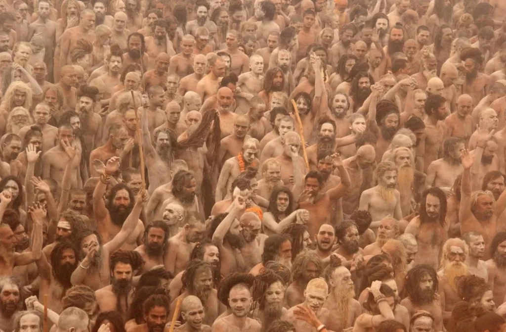 Millions bathe at Indian festival