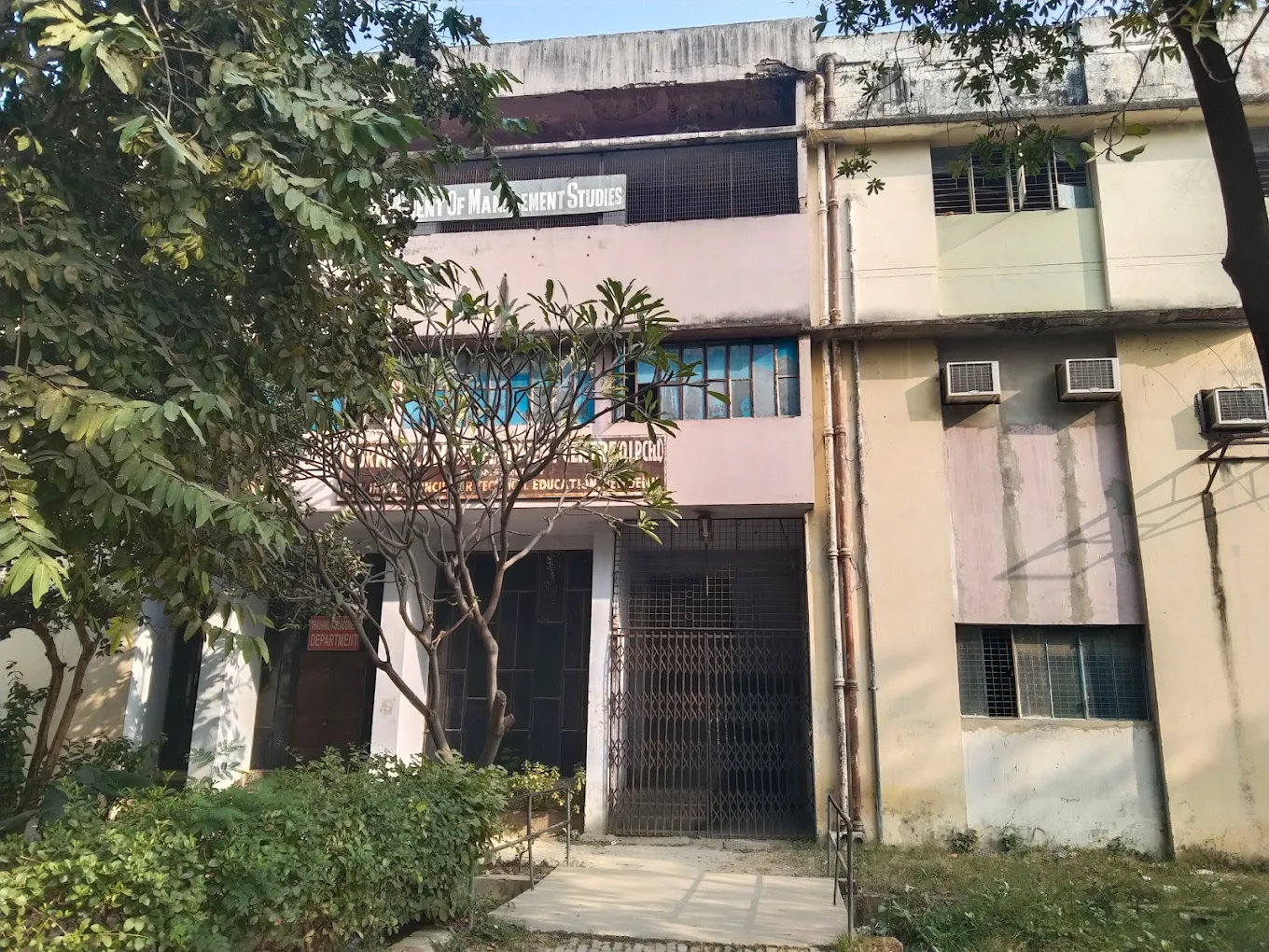 Institute of Engineering and Rural Technology