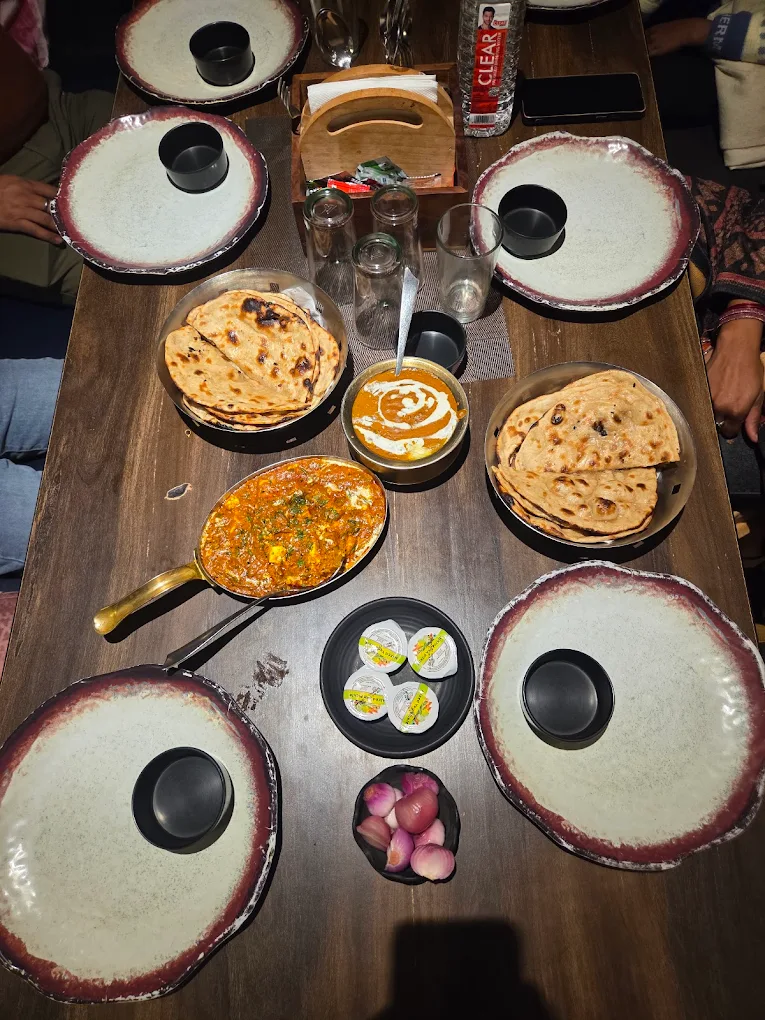 The Roof Park | Cafe & Restro