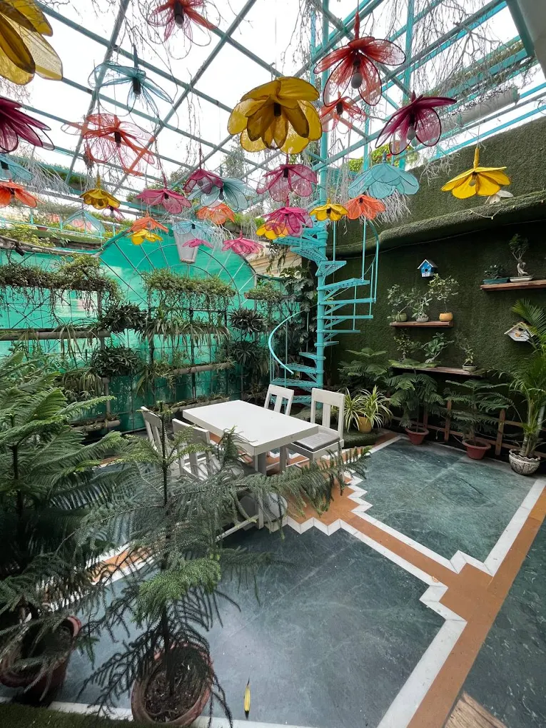 Eden – Cafe by Connoisseur