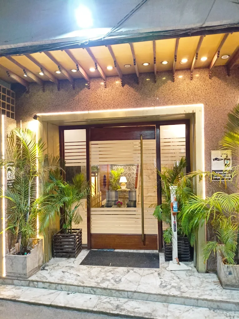 Eden – Cafe by Connoisseur